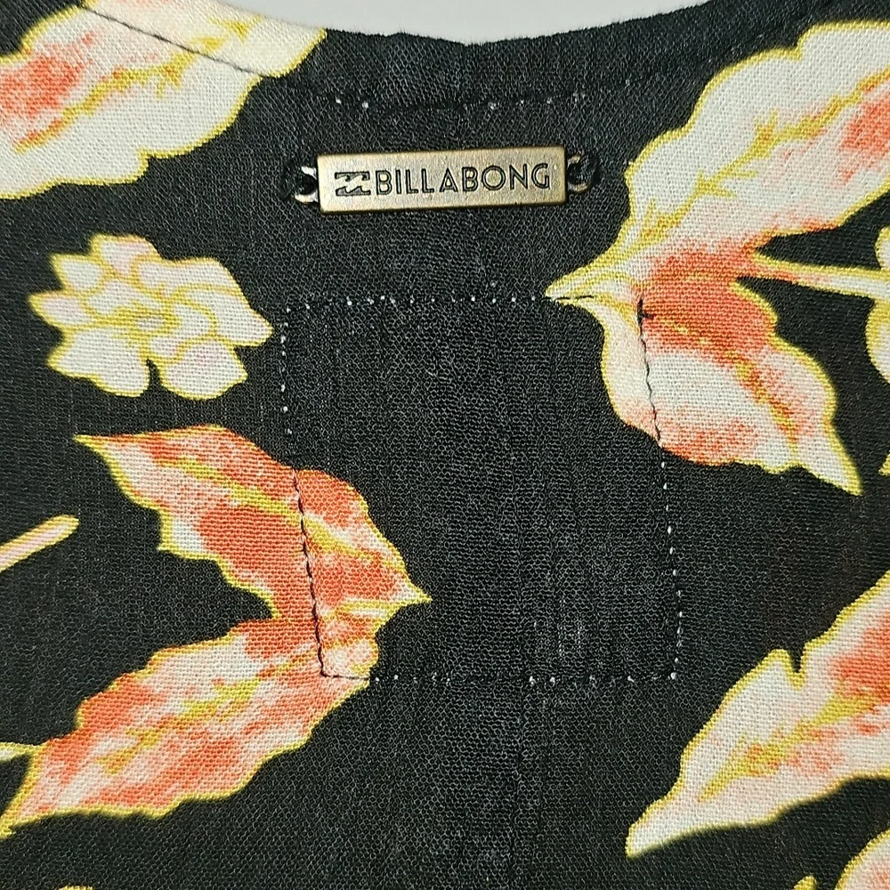 Billabong Womens Sz S/M Floral Kimono! Gorgeous
